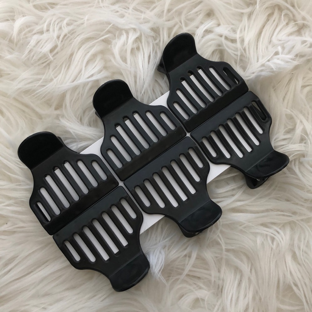 6 Hair clips⭐️